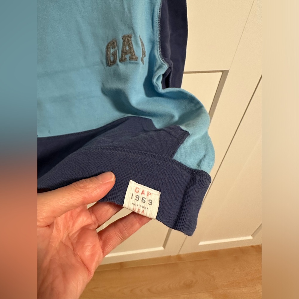 Gap - Picture 5 of 5